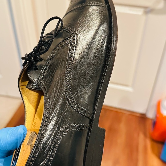 Bruno Magli Charles Italy Leather Oxfords. - Picture 9 of 10